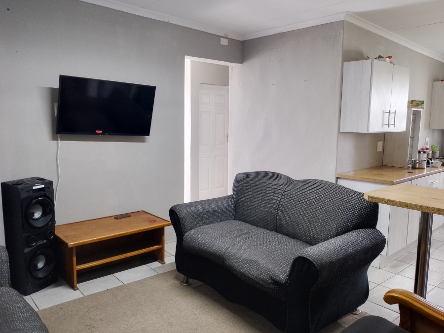 6 Bedroom Property for Sale in Parsonsvlei Eastern Cape
